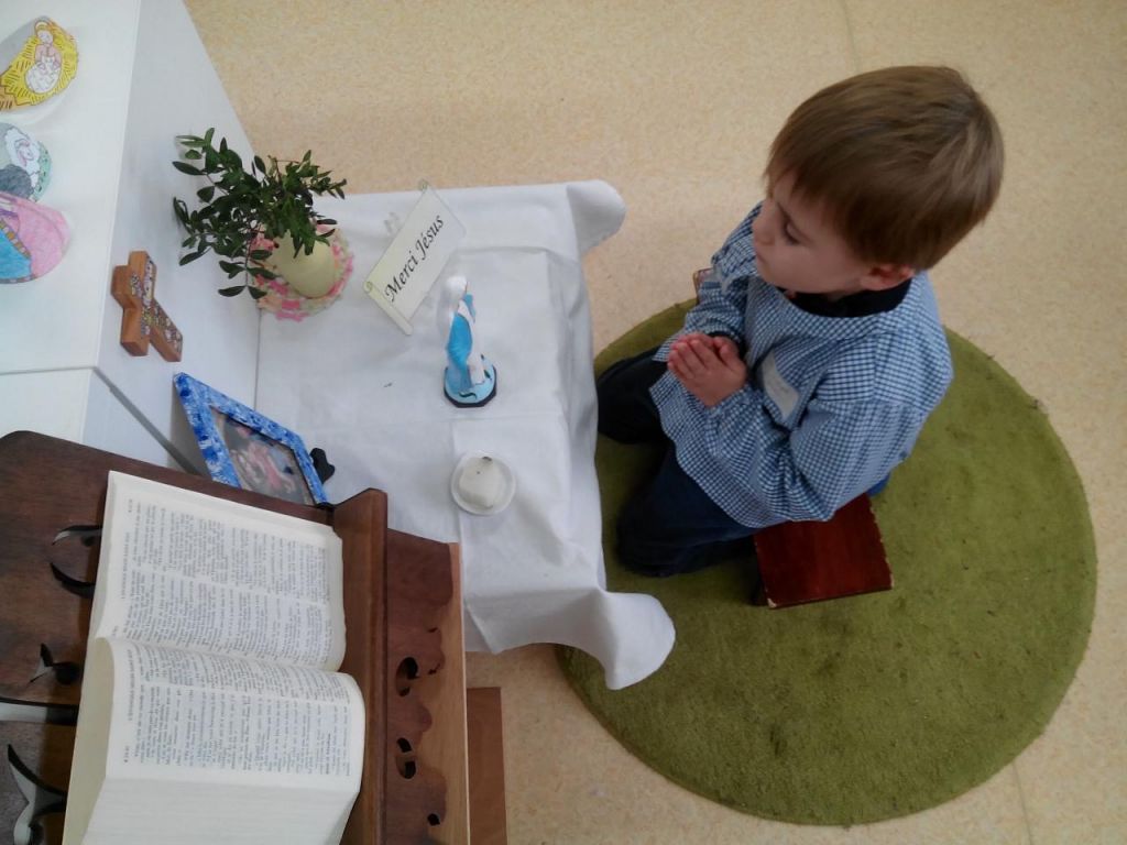« Il y avait déjà Quelqu’un… »: Quand la petite voix de l’enfance appelle, des années plus tard